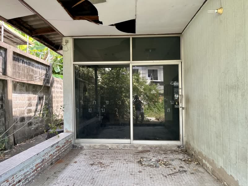 ขายที่ดินพร้อมบ้านชั้นเดียว 68วา. ซอยเอกชัย41 กำนันแม้น ตรงข้ามศาลแพ่งธนบุรี, Bangkok, เอกชัย, Bangkhuntien, Chom Thong, Bangkok, 3 Bedrooms, 100 sqm, Single Detached House For Sale, by ฝากขายบ้าน ฝากขายบ้านมือสอง ฝากขายอสัง Realty HuB, 500154033 - DDproperty.com