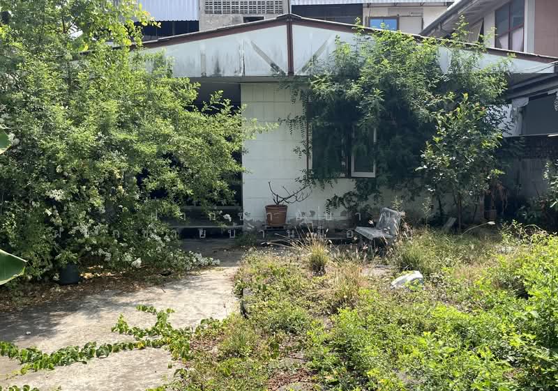 ขายที่ดินพร้อมบ้านชั้นเดียว 68วา. ซอยเอกชัย41 กำนันแม้น ตรงข้ามศาลแพ่งธนบุรี, Bangkok, เอกชัย, Bangkhuntien, Chom Thong, Bangkok, 3 Bedrooms, 100 sqm, Single Detached House For Sale, by ฝากขายบ้าน ฝากขายบ้านมือสอง ฝากขายอสัง Realty HuB, 500154033 - DDproperty.com