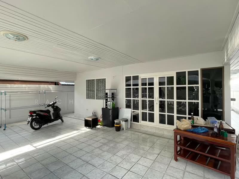 Sammakon Ramkhamhaeng, Bangkok, Ramkhamhaeng Road, Saphan Sung, Saphan Sung, Bangkok, 3 Bedrooms, 160 sqm, Single Detached House For Rent, by Rachen Nopsuwan, 500154044 - DDproperty.com