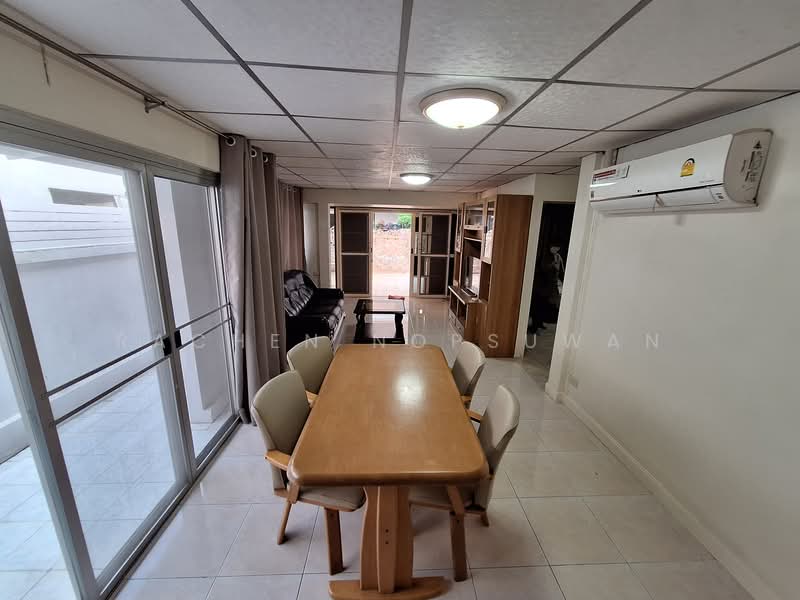 Sammakon Ramkhamhaeng, Bangkok, Ramkhamhaeng Road, Saphan Sung, Saphan Sung, Bangkok, 3 Bedrooms, 160 sqm, Single Detached House For Rent, by Rachen Nopsuwan, 500154044 - DDproperty.com