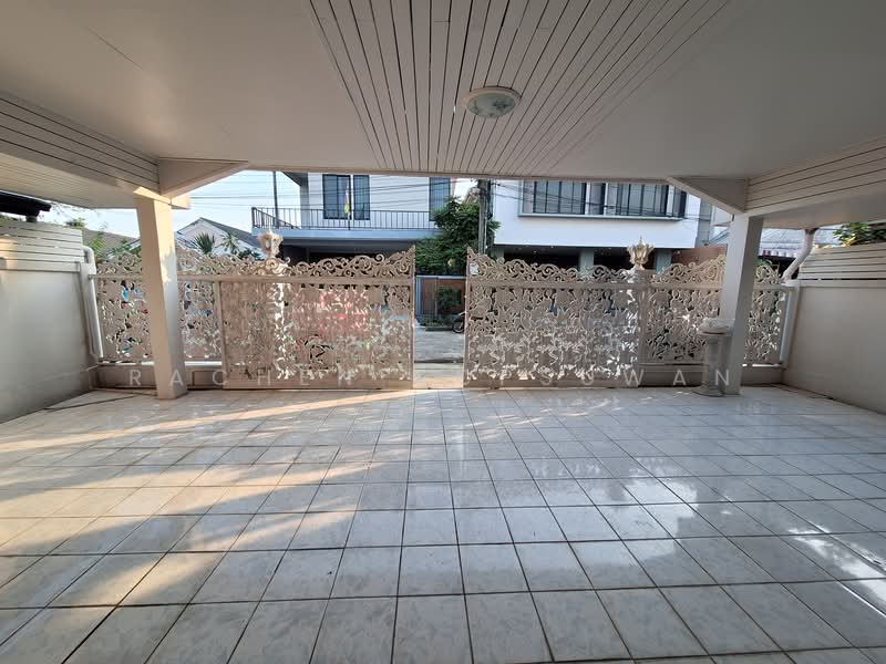 Sammakon Ramkhamhaeng, Bangkok, Ramkhamhaeng Road, Saphan Sung, Saphan Sung, Bangkok, 3 Bedrooms, 160 sqm, Single Detached House For Rent, by Rachen Nopsuwan, 500154044 - DDproperty.com