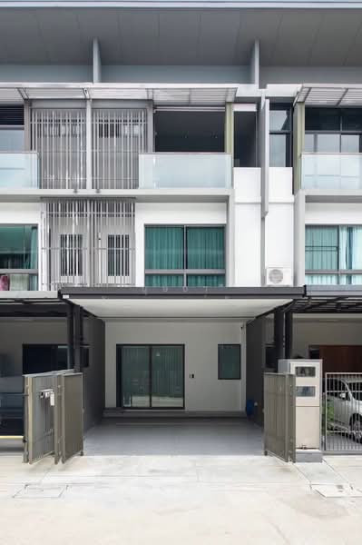 Landmark Ekamai-Ramindra, Bangkok, Sukhonthasawat Road, Lat Phrao, Lat Phrao, Bangkok, 3 Bedrooms, 168 sqm, Townhouse For Rent, by บุษบา รัตนวงษ์ชัย, 500154053 - DDproperty.com