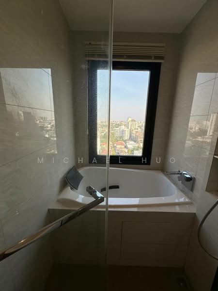 Maru Ekkamai 2, Bangkok, 70-5 Sukhumvit 63 Road, Phra Kanong Nua, Watthana, Bangkok, 2 Bedrooms, 61 sqm, Condo For Rent, by Michael Huo, 500154075 - DDproperty.com