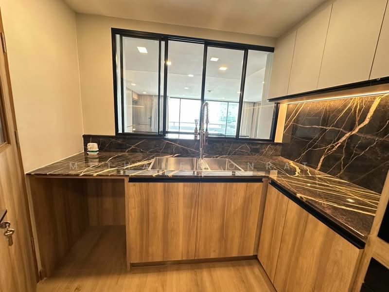 Somkid Gardens, Bangkok, Ploenchit, Lumphini, Pathum Wan, Bangkok, 4 Bedrooms, 251 sqm, Condo For Rent, by Methanee Onrat, 500154080 - DDproperty.com