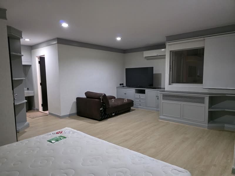 Regent On The Park 3, Bangkok, 185 Soi Sukhumvit 39 Sukhumvit Road, Khlong Tan Nua, Watthana, Bangkok, 2 Bedrooms, 230 sqm, Condo For Rent, by โรส, 500154096 - DDproperty.com