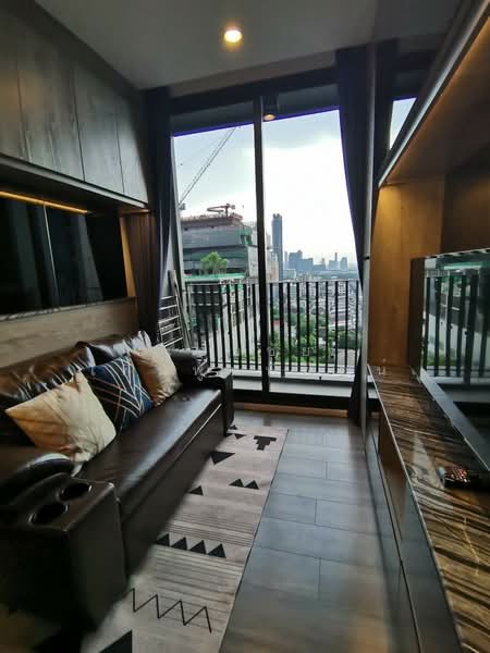 Whizdom Essence, Bangkok, 5 Piyabutr 1 Alley, Bang Chak, Phra Khanong, Bangkok, 1 Bedroom, 35 sqm, Condo For Rent, by เอกชัย เพิ่มพูนพิพัฒน์, 500154115 - DDproperty.com