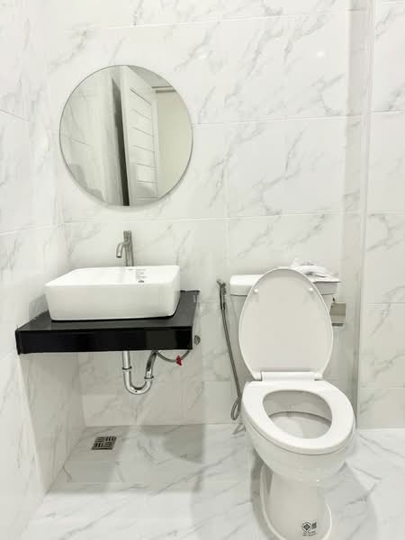 ให้เช่าทาวน์โฮม ม.คลาสสิคโฮม ไร่กล้วย ศรีราชา เฟอร์ครบพร้อมอยู่, Chon Buri (Pattaya), Surasak, Si Racha, Chon Buri (Pattaya), 2 Bedrooms, 65 sqm, Townhouse For Rent, by Dusit Saengfa, 500154174 - DDproperty.com