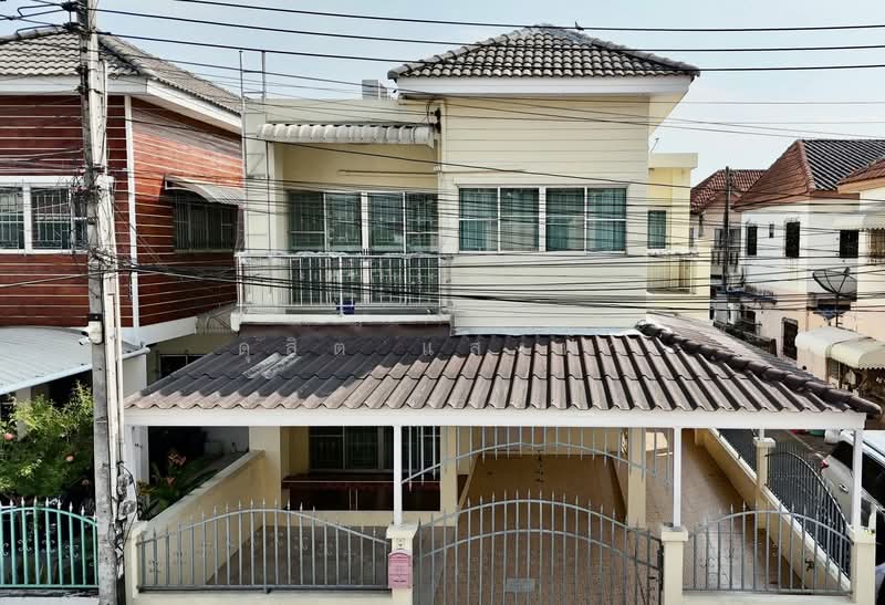 ขายด่วนบ้านแฝด ศรีราชา-หนองยายบู่ แต่งครบ พร้อมอยู่, Chon Buri (Pattaya), Surasak, Si Racha, Chon Buri (Pattaya), 3 Bedrooms, 120 sqm, Semi-Detached House (Twin House) For Sale, by Dusit Saengfa, 500154178 - DDproperty.com