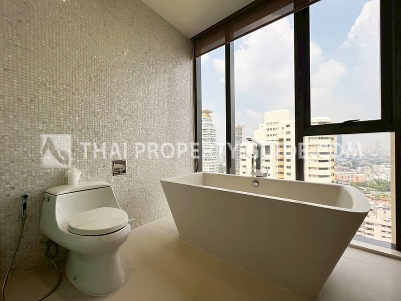 Vittorio 39, Bangkok, 8 Sukhumvit, Khlong Tan Nua, Watthana, Bangkok, 2 Bedrooms, 141 sqm, Condo For Rent, by Khun Nita, 500154181 - DDproperty.com