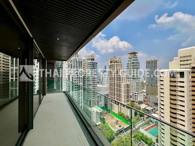 Vittorio 39, Bangkok, 8 Sukhumvit, Khlong Tan Nua, Watthana, Bangkok, 2 Bedrooms, 141 sqm, Condo For Rent, by Khun Nita, 500154181 - DDproperty.com