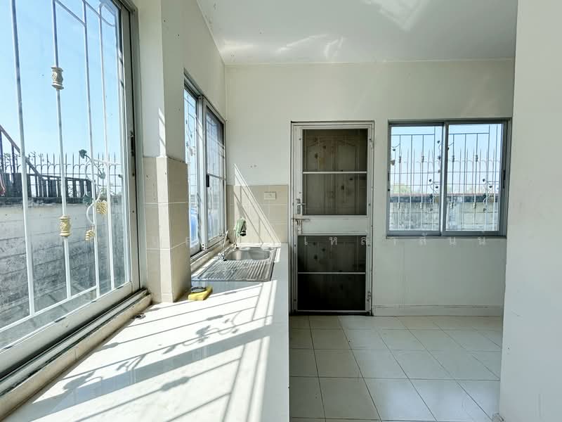 Baan Thanyapirom Rangsit-Klong 10 : บ้านธัญญาภิรมย์ รังสิต-คลอง 10, ปทุมธานี, ถนนรังสิต-นครนายก, บึงสนั่น, ธัญบุรี, ปทุมธานี, 122 ตร.ม., บ้านเดี่ยว ขาย, โดย คุณวิญญุดา เหล่าสันน์, 500154184 - DDproperty.com