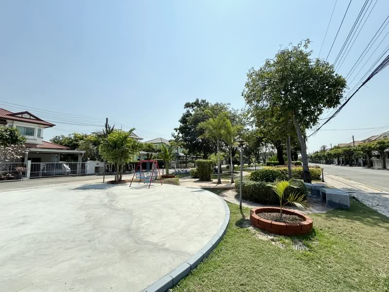 Baan Thanyapirom Rangsit-Klong 10, Pathum Thani, Rangsit-Nakhon Nayok Road, Bung Sanan, Thanyaburi, Pathum Thani, 3 Bedrooms, 122 sqm, Single Detached House For Sale, by คุณวิญญุดา เหล่าสันน์, 500154184 - DDproperty.com