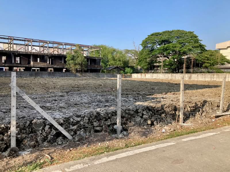 ที่ดินถมแล้ว 453 ตารางวา หมู่บ้านกฤติยา ซอย 6 ถนนบางนา-ตราด กม.11 บางพลี สมุทรปราการ ขาย/ให้เช่า, Samut Prakan, บางนา-ตราด กม.11, Bangphli Yai, Bang Plee, Samut Prakan, , 1,812 sqm, Land For Sale, by Sirithong Saetang, 500154194 - DDproperty.com