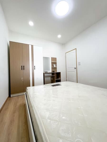 ขายทาวน์โฮมรีโนเวทใหม่ ม.แสนปรีดา2 ห้วยเล็ก แหลมฉบัง ศรีราชา, ชลบุรี, ทุ่งสุขลา, ศรีราชา, ชลบุรี, 100 ตร.ม., ทาวน์เฮ้าส์ ขาย, โดย ดุสิต แสงฟ้า, 500154219 - DDproperty.com