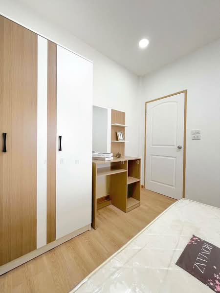 ขายทาวน์โฮมรีโนเวทใหม่ ม.แสนปรีดา2 ห้วยเล็ก แหลมฉบัง ศรีราชา, Chon Buri (Pattaya), Thung Suk La, Si Racha, Chon Buri (Pattaya), 2 Bedrooms, 100 sqm, Townhouse For Sale, by Dusit Saengfa, 500154219 - DDproperty.com