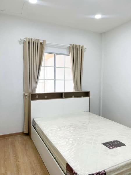 ขายทาวน์โฮมรีโนเวทใหม่ ม.แสนปรีดา2 ห้วยเล็ก แหลมฉบัง ศรีราชา, Chon Buri (Pattaya), Thung Suk La, Si Racha, Chon Buri (Pattaya), 2 Bedrooms, 100 sqm, Townhouse For Sale, by Dusit Saengfa, 500154219 - DDproperty.com