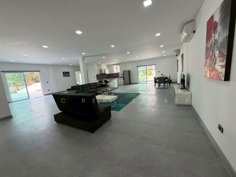 For Sale - Luxury Pool Villa for Sale in East Pattaya, Chon Buri (Pattaya)