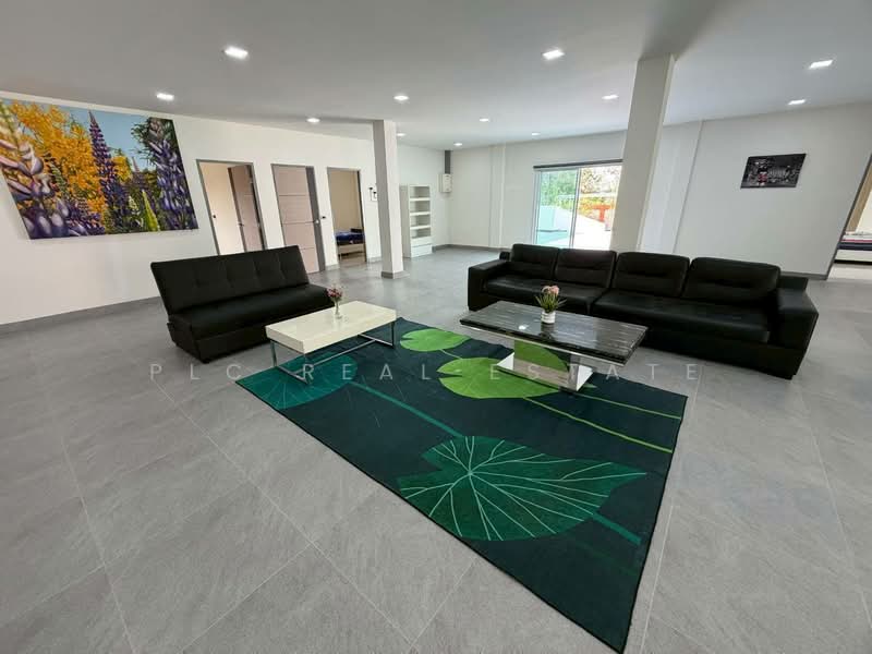 For Sale - Luxury Pool Villa for Sale in East Pattaya, Chon Buri (Pattaya)