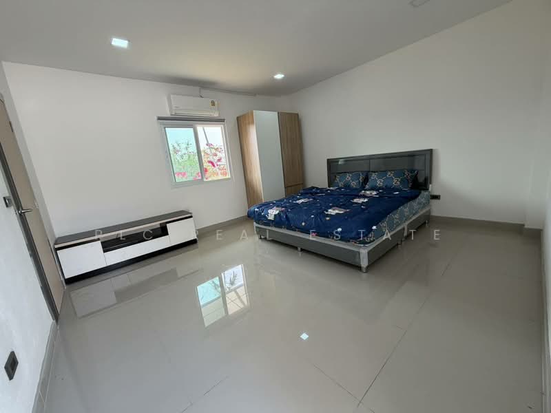 For Sale - Luxury Pool Villa for Sale in East Pattaya, Chon Buri (Pattaya)