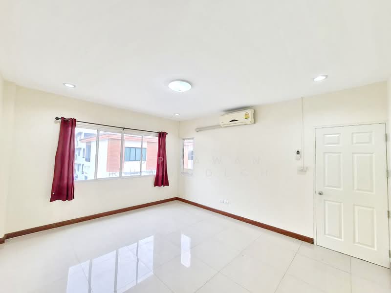 ให้เช่า ทาวน์โฮม 3 ชั้น หลังมุม ถนนสุทธิสาร ใกล้ MRT สุทธิสาร 1 กม., กรุงเทพ, สามเสนนอก, ห้วยขวาง, กรุงเทพ, 150 ตร.ม., ทาวน์เฮ้าส์ ให้เช่า, โดย Noppawan Ruangdech, 500154237 - DDproperty.com