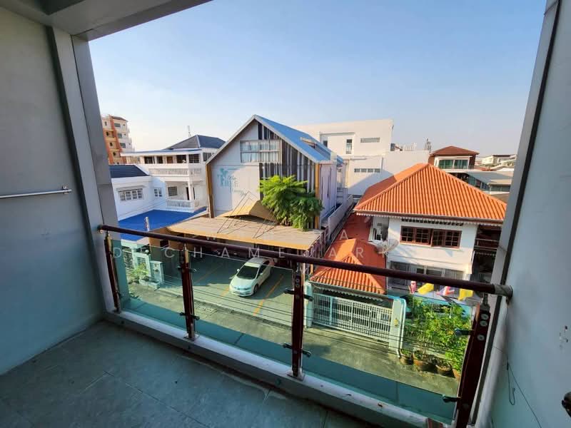 Single house Rama 9 Soi 43 near The Nine Rama 9, Bangkok, พระราม9 ซอย43, Suan Luang, Suan Luang, Bangkok, 6 Bedrooms, 704 sqm, Single Detached House For Sale, by Wanida Dechametarkul, 500154249 - DDproperty.com