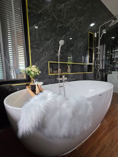 Pool Villa for sale Pong - Pattaya, Chon Buri (Pattaya), Poong, Bang Lamung (Pattaya), Chon Buri (Pattaya), 3 Bedrooms, 400 sqm, Villa For Sale, by Nichapa Phiachan, 500154261 - DDproperty.com