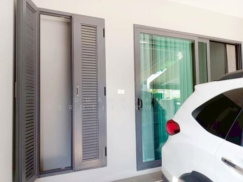 Baan Klang Muang The Edition Sathorn-Suksawat, Bangkok, Soi Suksawat 64, Bangmot, Thung Khru, Bangkok, 3 Bedrooms, 151 sqm, Townhouse For Rent, by Duangdao Terdtieanwong, 500154282 - DDproperty.com