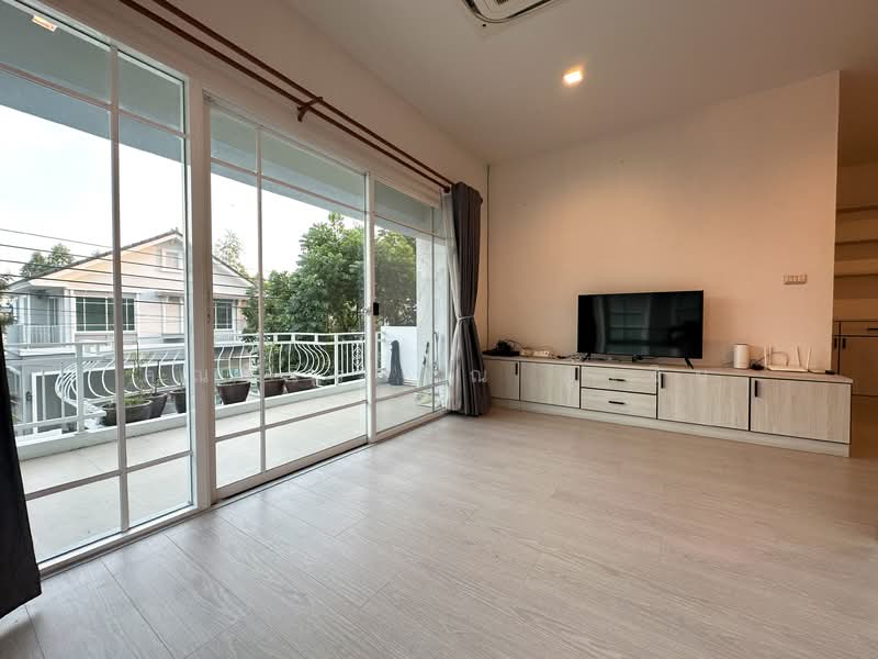 Perfect Place Ramkhamhaeng-Suvarnabhumi 3, Bangkok, Wat Arun, Bangkok Yai, Bangkok, 5 Bedrooms, 260 sqm, Single Detached House For Sale, by คุณรวีวรรณ อู่เงิน, 500154300 - DDproperty.com