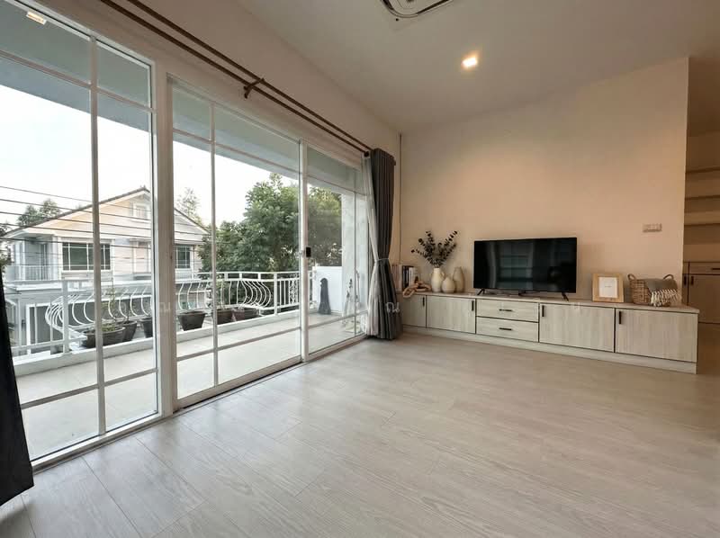 Perfect Place Ramkhamhaeng-Suvarnabhumi 3, Bangkok, Wat Arun, Bangkok Yai, Bangkok, 5 Bedrooms, 260 sqm, Single Detached House For Sale, by คุณรวีวรรณ อู่เงิน, 500154300 - DDproperty.com