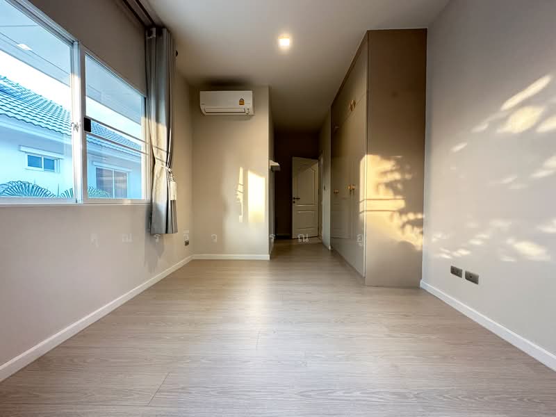 Perfect Place Ramkhamhaeng-Suvarnabhumi 3, Bangkok, Wat Arun, Bangkok Yai, Bangkok, 5 Bedrooms, 260 sqm, Single Detached House For Sale, by คุณรวีวรรณ อู่เงิน, 500154300 - DDproperty.com