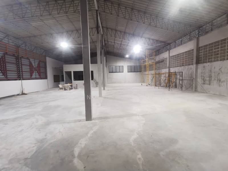 Warehouse for rent in Songkhla province. Total area 762 sq.m. Includes 1 office room. Rent: 32,000 T, Songkhla, Khao Rup Chang, Muang Songkhla, Songkhla, , 762 sqm, Warehouse/Factory For Rent, by Rachen Nopsuwan, 500154320 - DDproperty.com