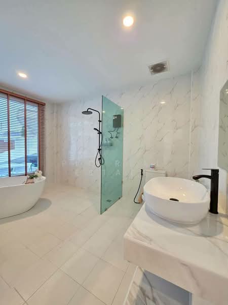 Pool Villa for Sale in Huay Yai Ready to Operate Business, Chon Buri (Pattaya), Bang Lamung, Bang Lamung (Pattaya), Chon Buri (Pattaya), 5 Bedrooms, 496 sqm, Villa For Sale, by PLC Real Estate, 500154325 - DDproperty.com