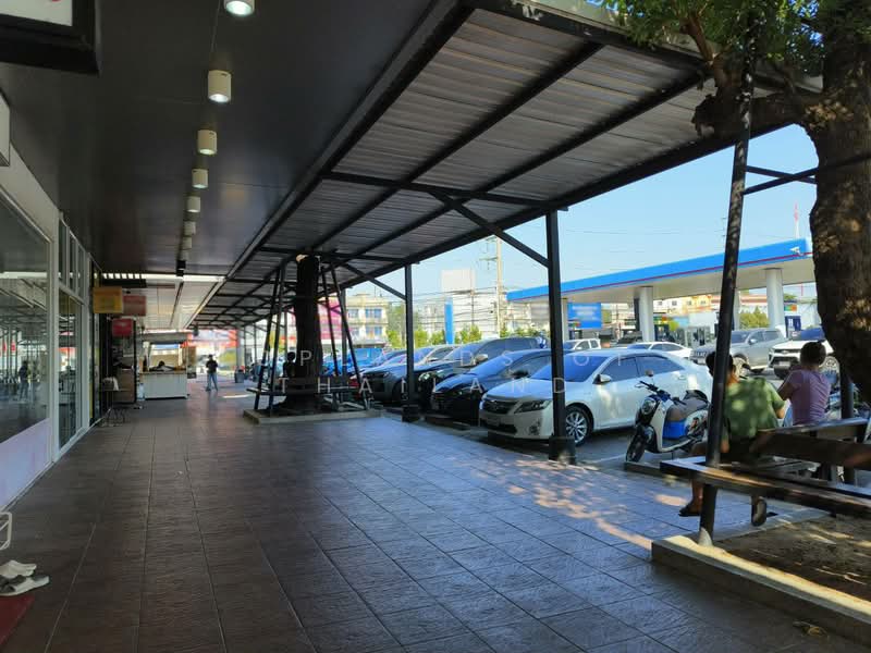 ขาย ที่ดิน ปั๊ม PTT นิคมอุตสาหกรรม อ.ปลวกแดง จ.ระยอง เนื้อที่ 10 ไร่ แหล่งชุมชน การจราจรหนาแน่น ลูกค, ระยอง, มาบยางพร, ปลวกแดง, ระยอง, 1,500 ตร.ม., กิจการ ขาย, โดย TopLands of Thailand, 500154335 - DDproperty.com