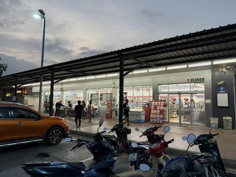 ขาย ที่ดิน ปั๊ม PTT นิคมอุตสาหกรรม อ.ปลวกแดง จ.ระยอง เนื้อที่ 10 ไร่ แหล่งชุมชน การจราจรหนาแน่น ลูกค, ระยอง, มาบยางพร, ปลวกแดง, ระยอง, 1,500 ตร.ม., กิจการ ขาย, โดย TopLands of Thailand, 500154335 - DDproperty.com