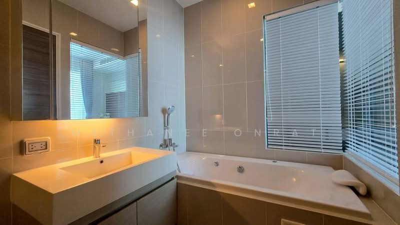 Q Asoke, Bangkok, 1678 Petchaburi Road, Makkasan, Ratchathewi, Bangkok, 2 Bedrooms, 64 sqm, Condo For Rent, by Methanee Onrat, 500154338 - DDproperty.com