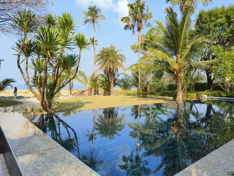 ขาย - ขาย Pool Villa เกาะช้าง (วิวทะเล หาดส่วนตัว ภูเขาล้อมรอบ) เนื้อที่ 355 ตร.วา 700 ตร.ม. +สระว่ายน้ำ, ตราด