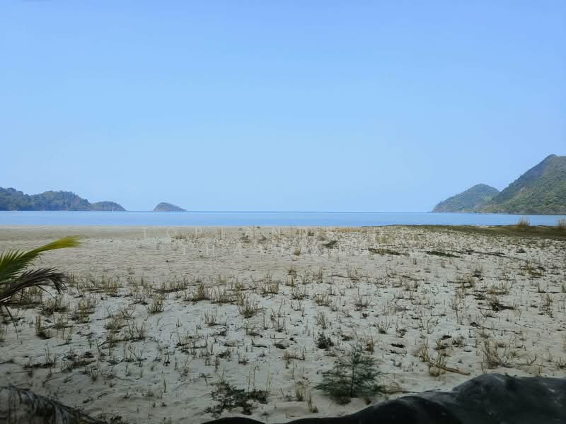 For Sale - ขาย Pool Villa เกาะช้าง (วิวทะเล หาดส่วนตัว ภูเขาล้อมรอบ) เนื้อที่ 355 ตร.วา 700 ตร.ม. +สระว่ายน้ำ, Trat