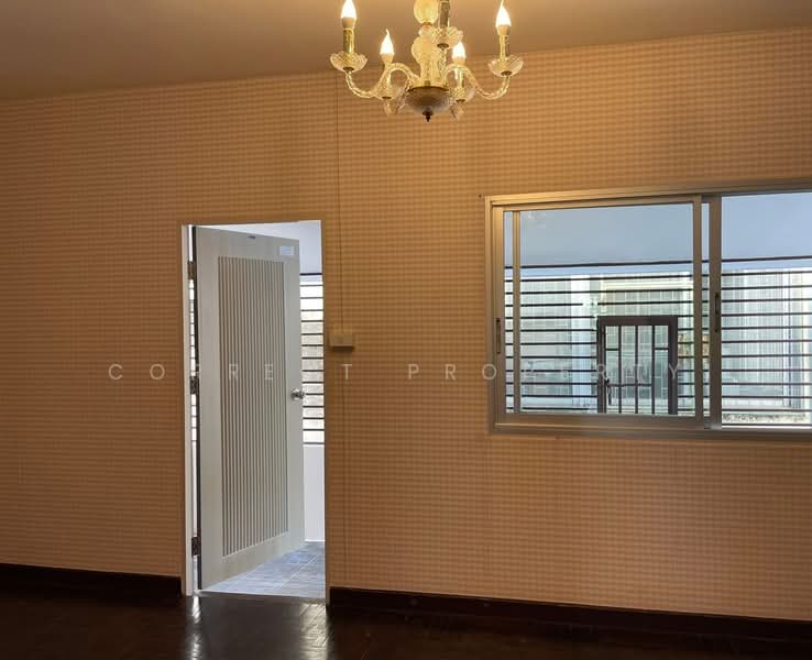 ให้เช่าโฮมออฟฟิศติดถนนในซอยกรุงเทพกรีฑา 7, Bangkok, Hua Mak, Bang Kapi, Bangkok, , 26 sqm, Shophouse For Rent, by Correct Property, 500154352 - DDproperty.com