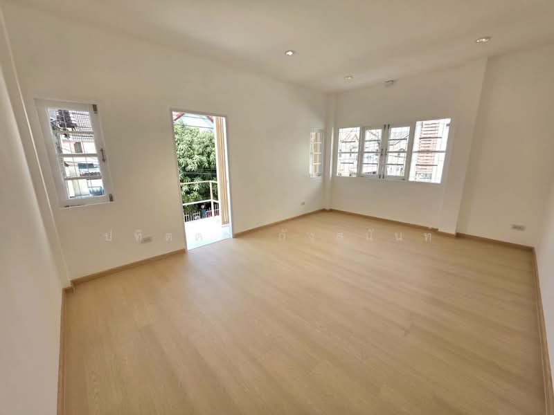 ศุธาวัลย์ : Suthawan, นนทบุรี, บางเลน, บางใหญ่, นนทบุรี, 131 ตร.ม., Semi-Detached House (Twin House) ขาย, โดย ปทิตตา กังสนันท์, 500154353 - DDproperty.com