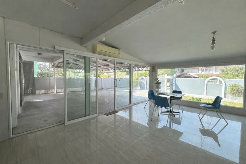 บ้านเสนานิเวศน์ 1 ซอย ประเสริฐมนูกิจ 18 ถนนเกษตร-นวมินทร์ แขวงจรเข้บัว เขตลาดพร้าว กรุงเทพมหานค, Bangkok, เกษตร นวมินทร์, Lat Phrao, Lat Phrao, Bangkok, 4 Bedrooms, 700 sqm, Single Detached House For Sale, by ภัทรนัน อิศรางกูร ณ อยุธยา, 500154376 - DDproperty.com