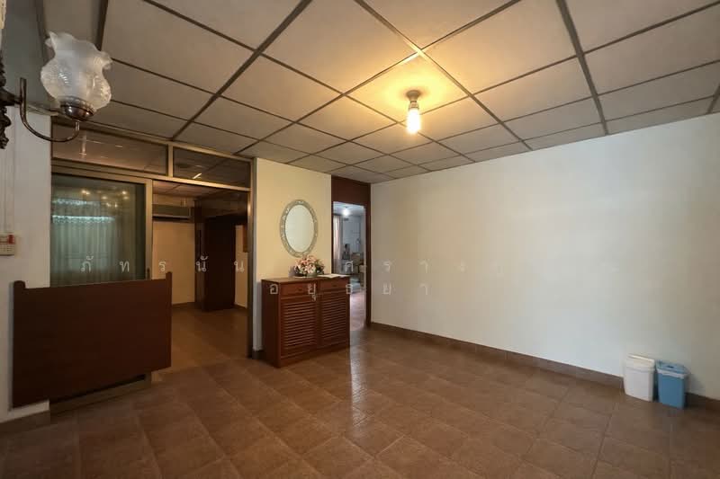 บ้านเสนานิเวศน์ 1 ซอย ประเสริฐมนูกิจ 18 ถนนเกษตร-นวมินทร์ แขวงจรเข้บัว เขตลาดพร้าว กรุงเทพมหานค, กรุงเทพ, เกษตร นวมินทร์, ลาดพร้าว, ลาดพร้าว, กรุงเทพ, 700 ตร.ม., บ้านเดี่ยว ขาย, โดย ภัทรนัน อิศรางกูร ณ อยุธยา, 500154376 - DDproperty.com