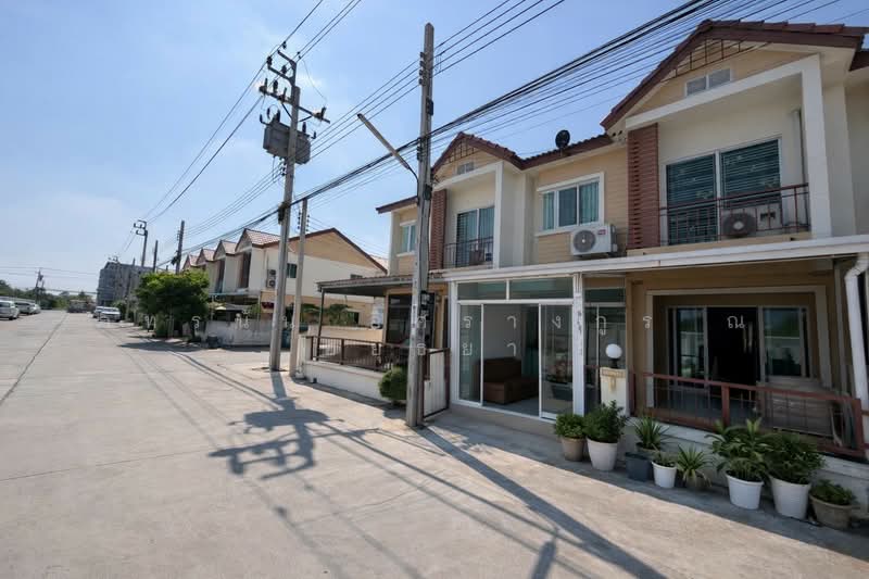 บ้านพิศาลลาดกระบัง 3 ถนนประชาพัฒนา แขวงทับยาว เขตลาดกระบัง กรุงเทพมหานคร, Bangkok, ลาดกระบัง, Thab Yao, Lat Krabang, Bangkok, 3 Bedrooms, 75 sqm, Townhouse For Sale, by ภัทรนัน อิศรางกูร ณ อยุธยา, 500154411 - DDproperty.com