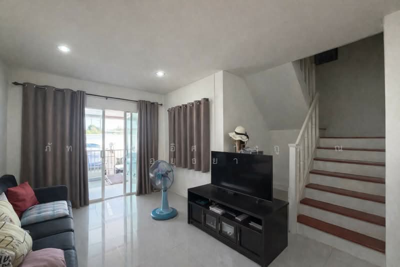 บ้านพิศาลลาดกระบัง 3 ถนนประชาพัฒนา แขวงทับยาว เขตลาดกระบัง กรุงเทพมหานคร, กรุงเทพ, ลาดกระบัง, ทับยาว, ลาดกระบัง, กรุงเทพ, 75 ตร.ม., ทาวน์เฮ้าส์ ขาย, โดย ภัทรนัน อิศรางกูร ณ อยุธยา, 500154411 - DDproperty.com