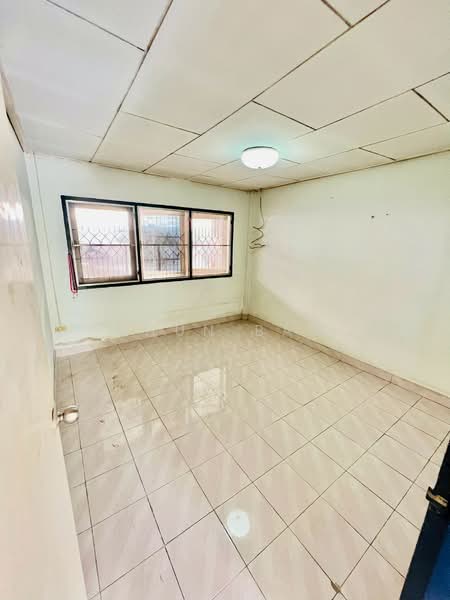 โชคชัย4, Bangkok, Lat Phrao, Lat Phrao, Bangkok, 4 Bedrooms, 300 sqm, Single Detached House For Sale, by Khun Bas, 500154424 - DDproperty.com