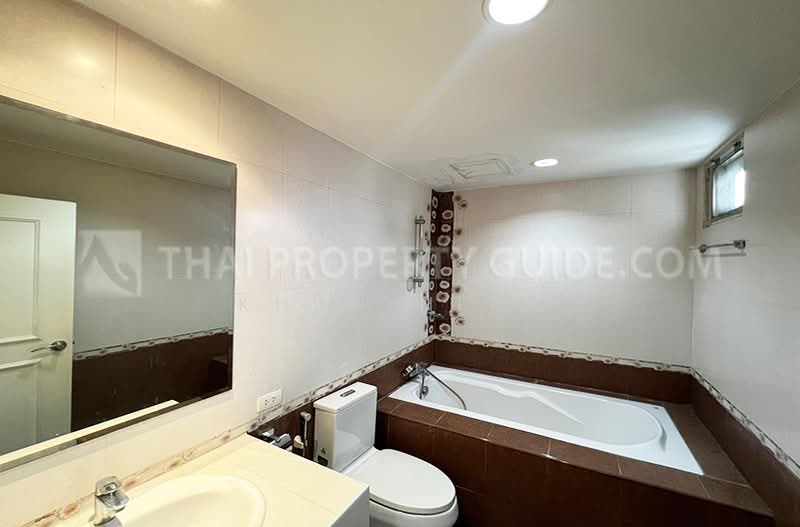 D.S. Tower 1 Sukhumvit 33, Bangkok, Soi Phrom Chit, Khlong Tan Nua, Watthana, Bangkok, 3 Bedrooms, 236 sqm, Condo For Rent, by Khun Nita, 500154428 - DDproperty.com
