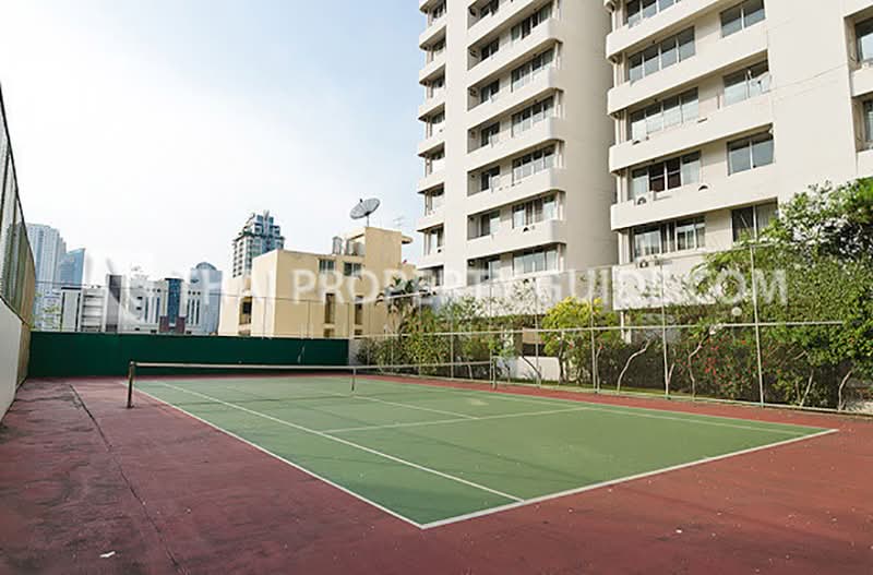 D.S. Tower 1 Sukhumvit 33, Bangkok, Soi Phrom Chit, Khlong Tan Nua, Watthana, Bangkok, 3 Bedrooms, 236 sqm, Condo For Rent, by Khun Nita, 500154428 - DDproperty.com