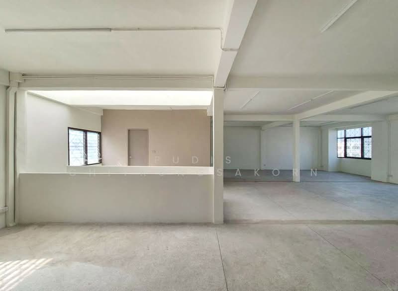 ให้เช่าอาคารพาณิชย์ รีโนเวทใหม่ ถนนเอกชัย–บางบอน, กรุงเทพ, บางบอน, บางบอน, กรุงเทพ, 800 ตร.ม., ตึกแถว-อาคารพาณิชย์ ให้เช่า, โดย Pudis Chitrungsakorn, 500154430 - DDproperty.com
