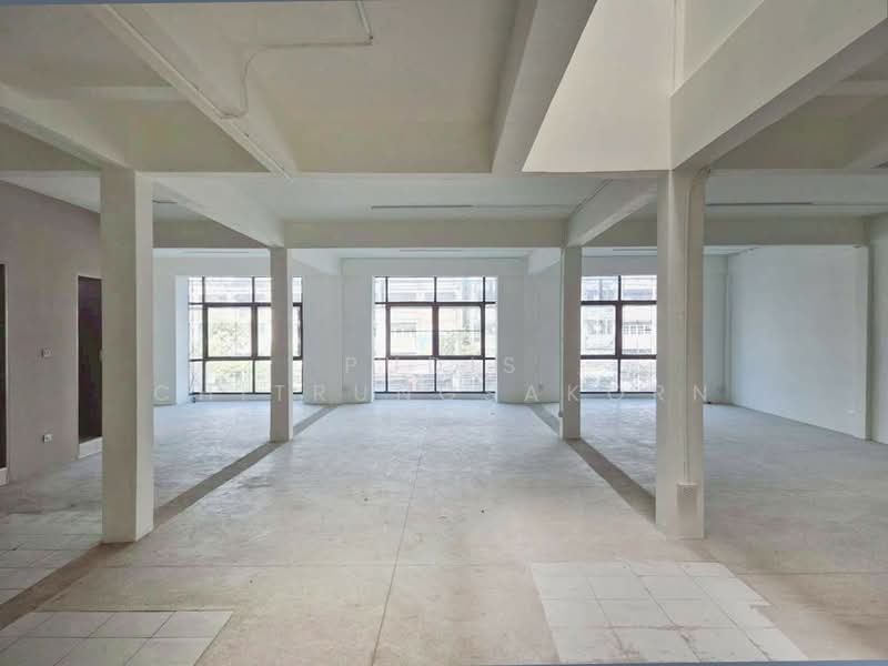 Newly Renovated Commercial Building for Rent – Ekachai / Bang Bon, Bangkok, Bang Bon, Bang Bon, Bangkok, , 800 sqm, Shophouse For Rent, by Pudis Chitrungsakorn, 500154430 - DDproperty.com