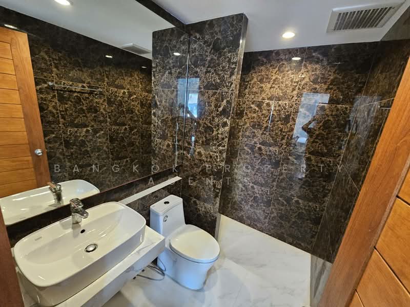 ให้เช่า - Premier Condominium : พรีเมียร์ คอนโดมิเนียม, กรุงเทพ