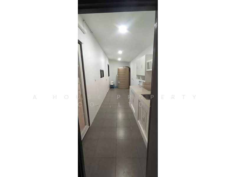 ขาย - หมู่บ้านมณีรินทร์วิลเลจ แหลมฉบัง : Maneerin Village Laemchabang, ชลบุรี